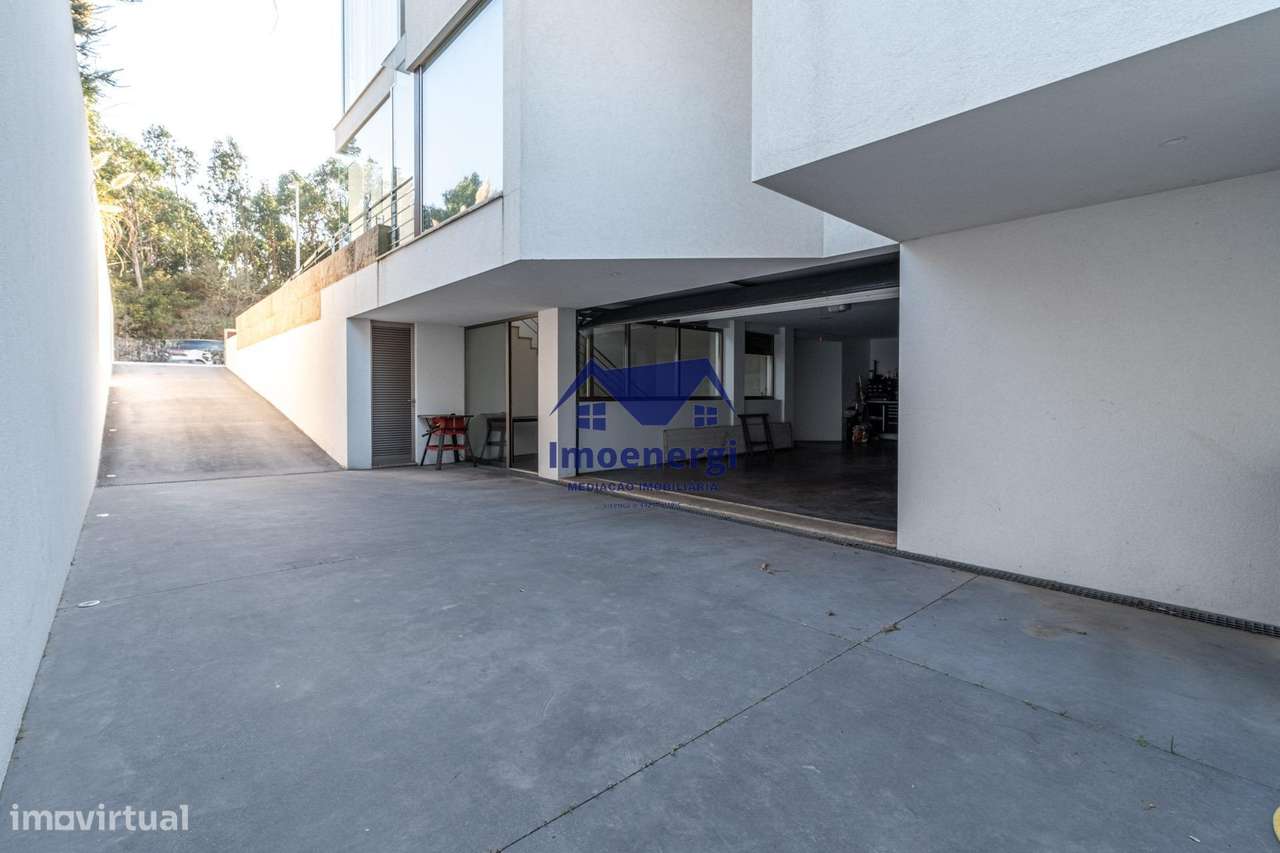 Excelente Moradia T4 de Luxo – 4 Frentes - Argivai-27