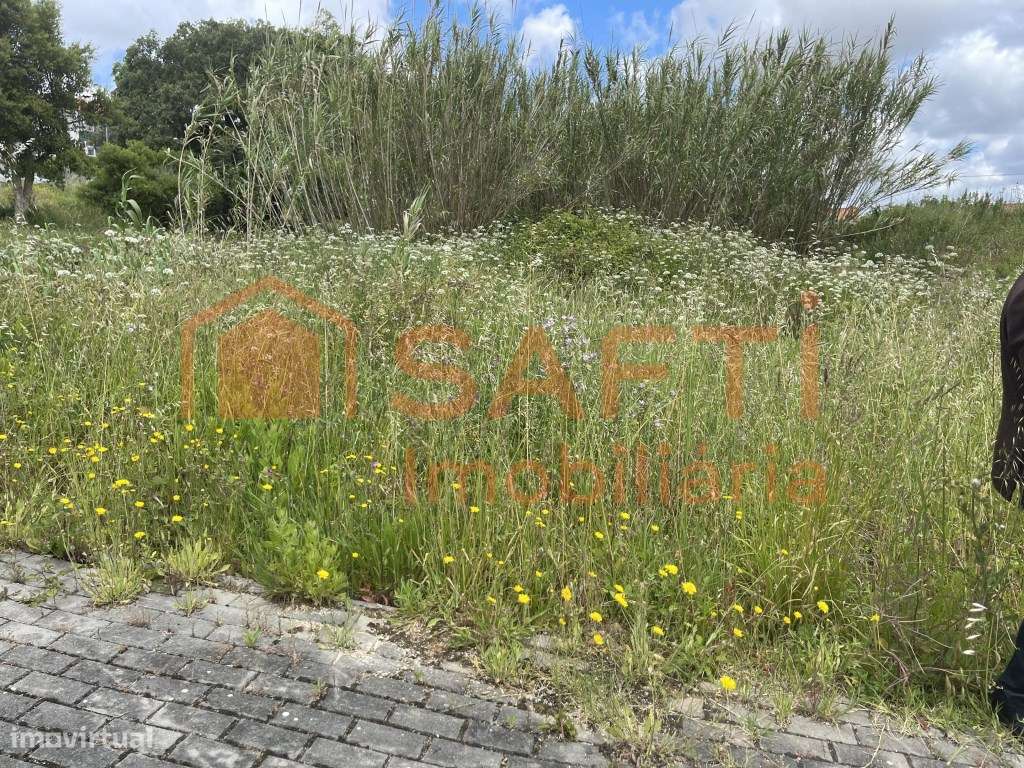 Terreno à Venda - Moinhos da Barosa, Leiria
 Localização: Rua Pinh... - Grande imagem: 3/4