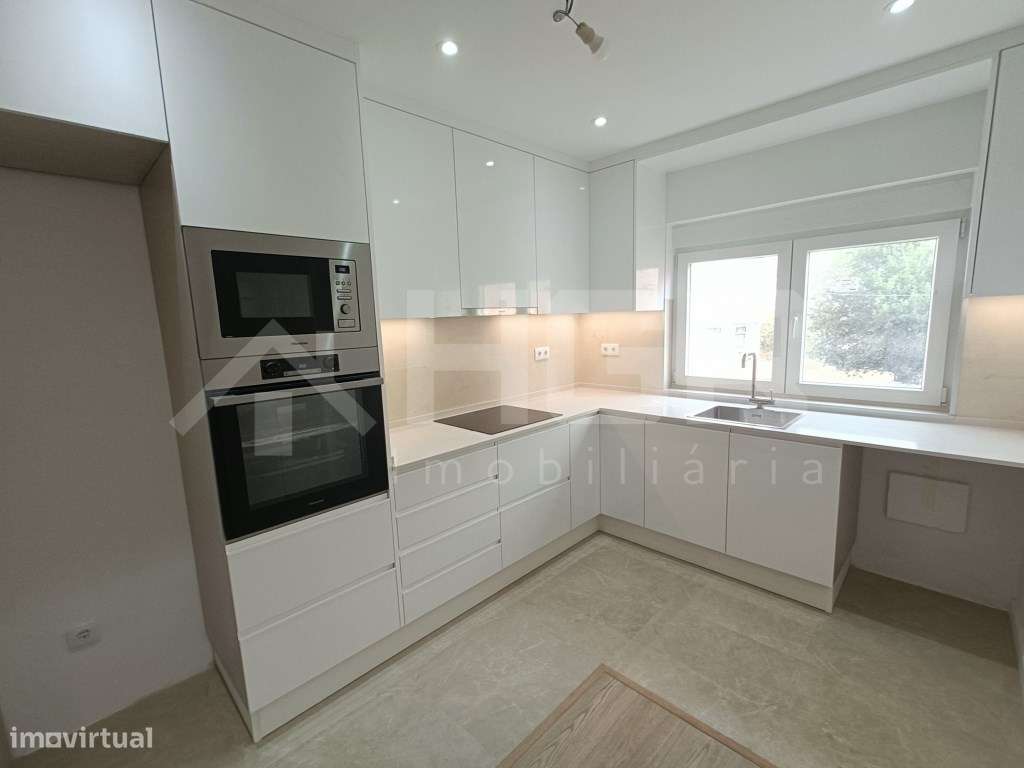 T3 | ENTRADA A ESTREAR | 2 CASAS DE BANHO | EXCELENTE LOCALIZAÇÃO-4