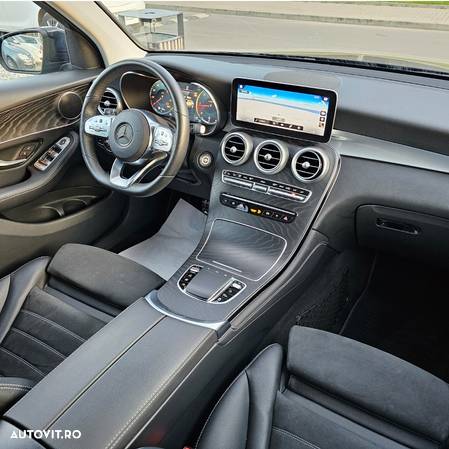 Mercedes-Benz GLC 220 d 4Matic 9G-TRONIC AMG Line - 13