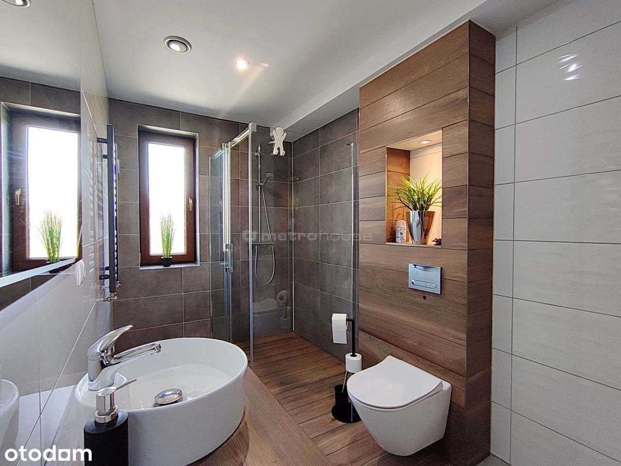 Komfortowy dom dla rodziny z fotowoltaiką!-12