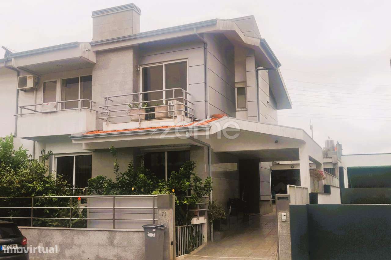 Moradia T4 centro Cidade da Maia - Grande imagem: 2/37