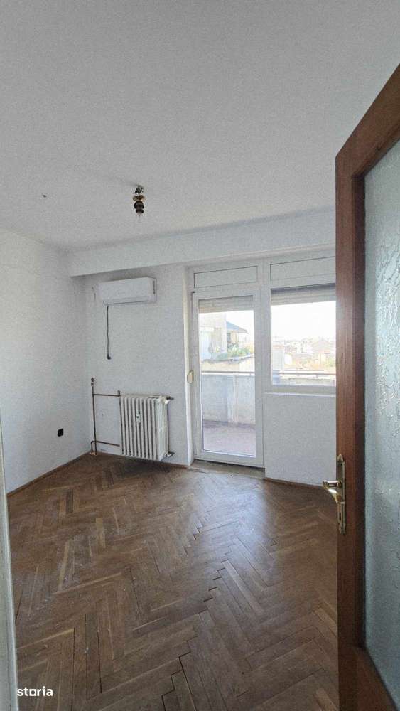 Apartament 4 camere de vanzare, central, blvd. Magheru-14