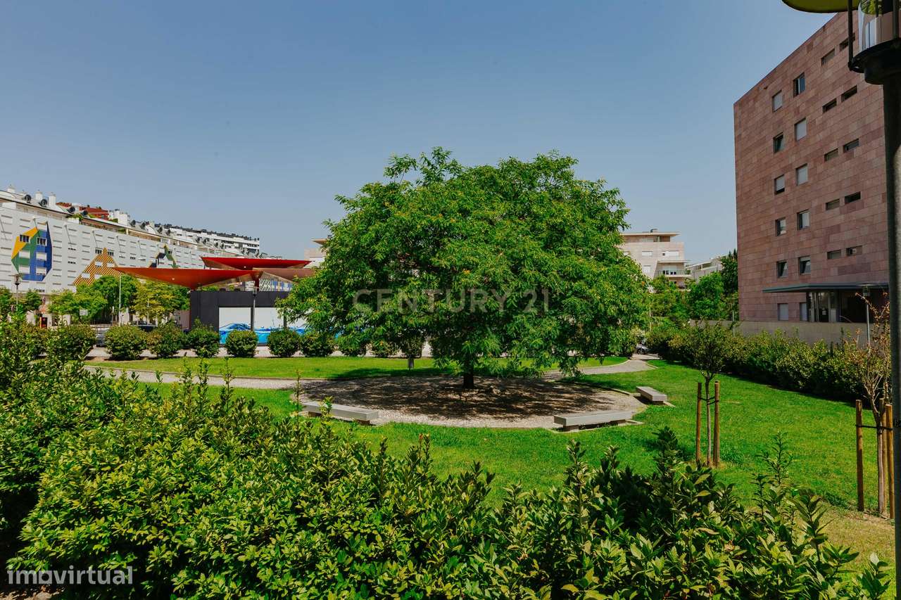 Apartamento T2 com vista rio no Edifício Âncora – Parque das Nações Su-23