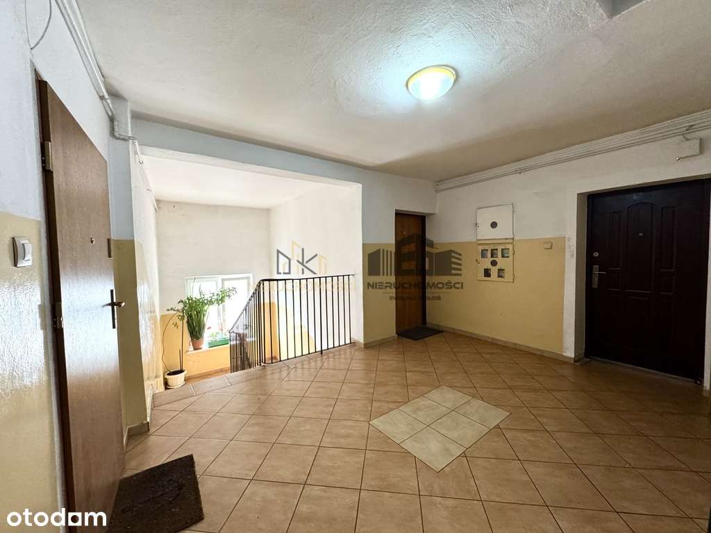 Przestronne dwupokojowe mieszkanie przy deptaku-10