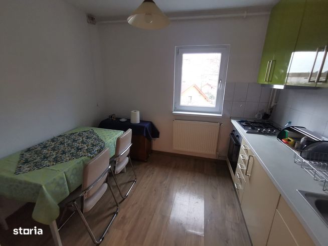 De vanzare apartament 4 camere – Dambovita- 2469-0