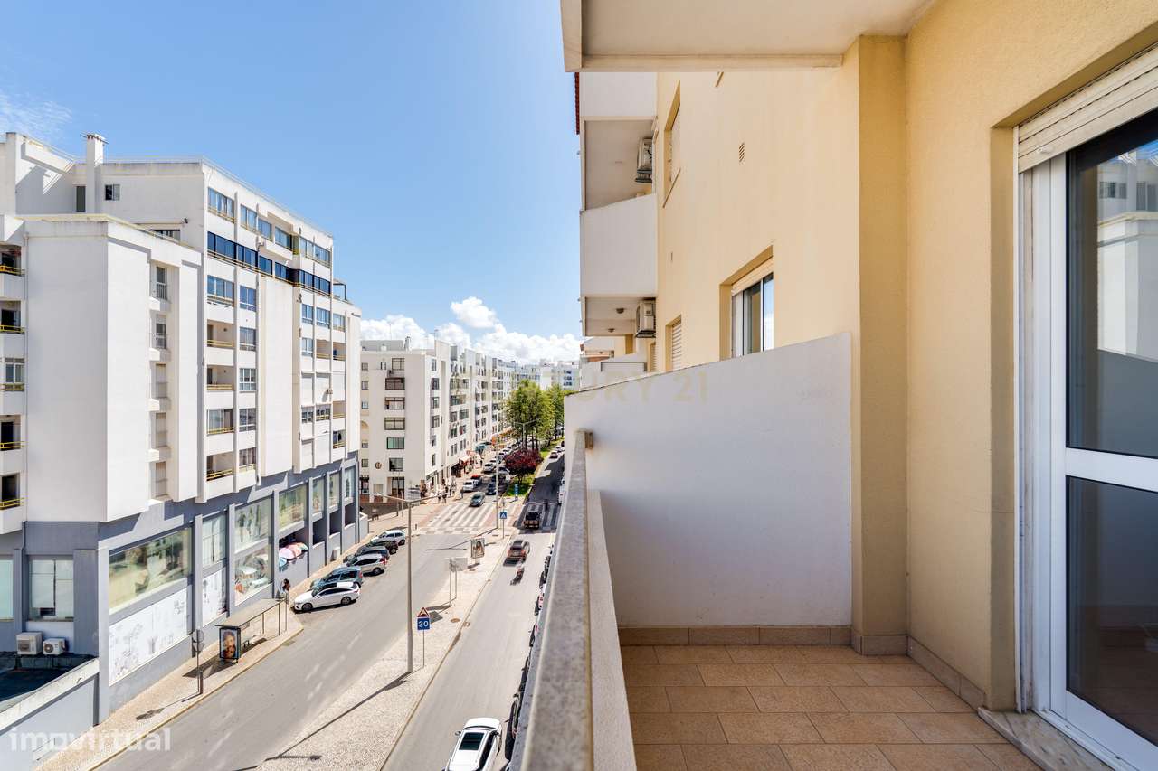 Apartamento T3 a 300m da Praia em Quarteira-16