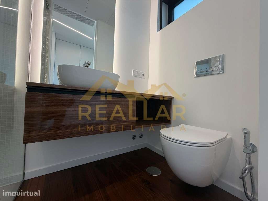Villas Rio & Mar: Moradias T4 Exclusivas na Primeira Linha de Espos...-12