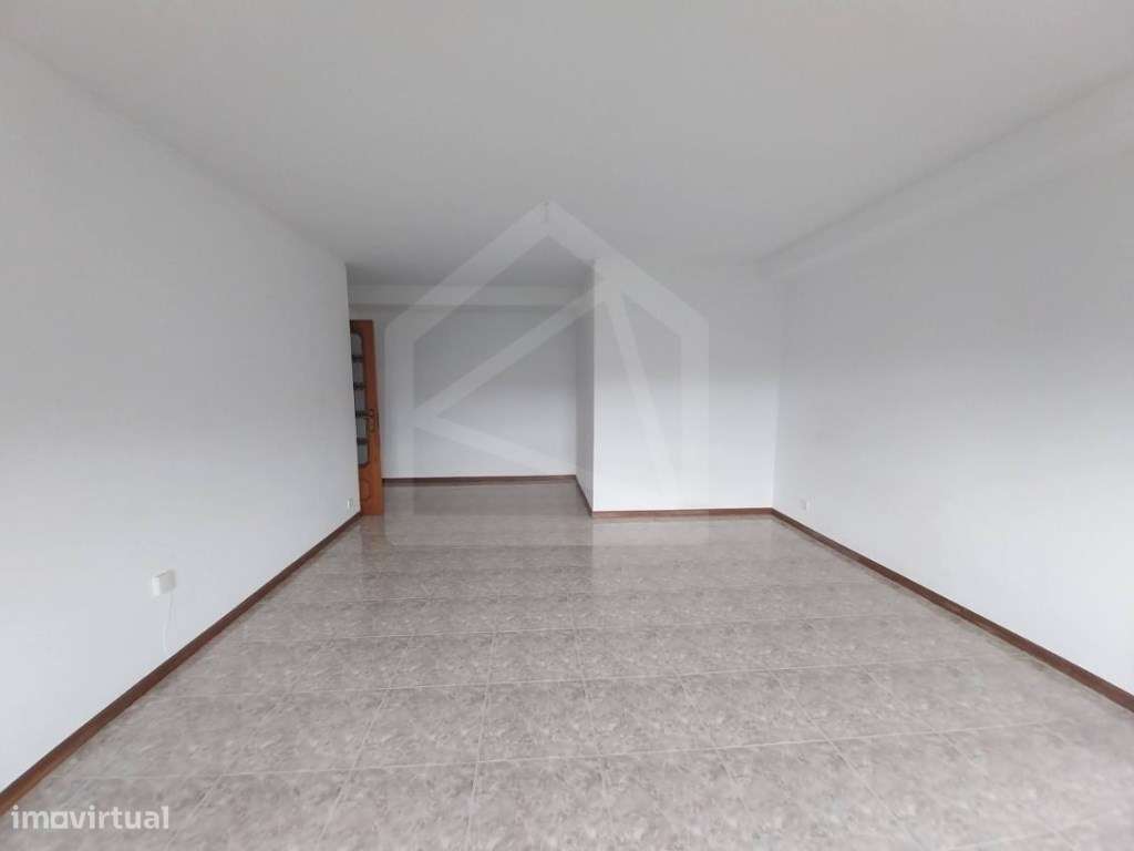 Apartamento T2 em Vilar do Paraíso - Grande imagem: 4/18