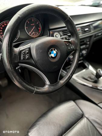 BMW Seria 3 - 29