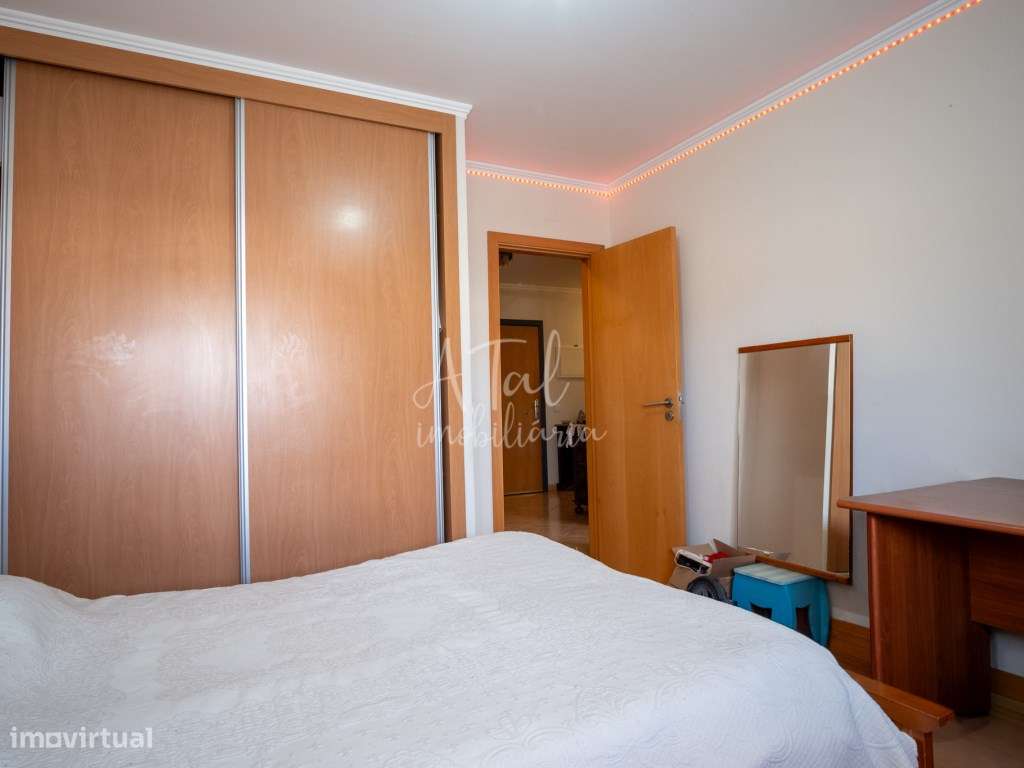 Apartamento T2 duplex, em urbanização central da cidade do Cartaxo-12