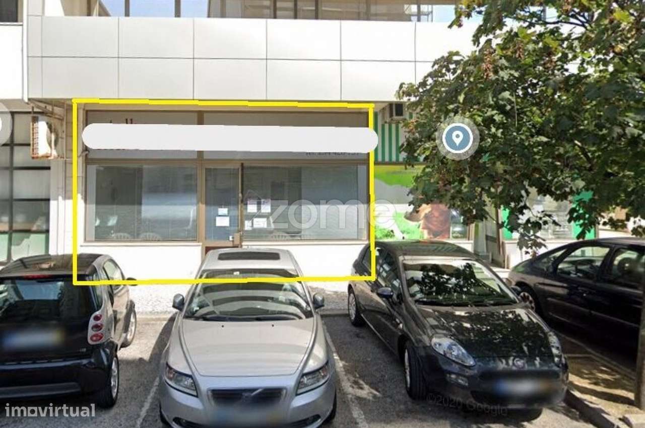 Loja com Potencial para T0 à Venda no Bairro do Liceu, Aveiro-6