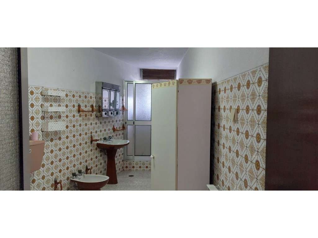 Moradia em Vieira de Leiria T4+2-13