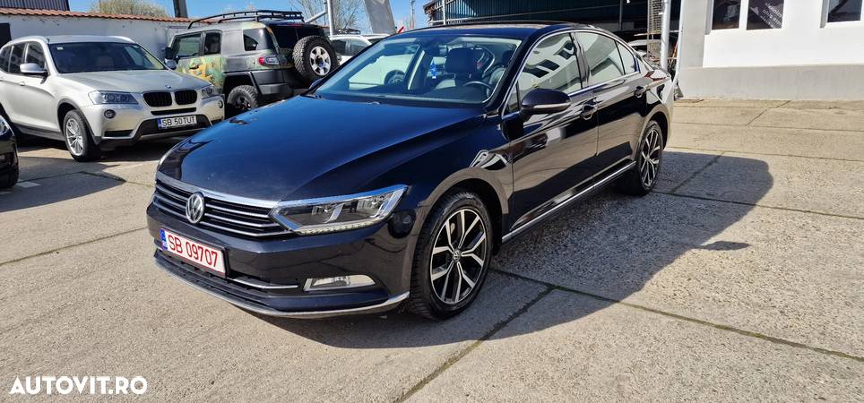 Volkswagen Passat 2.0 TDI DSG Highline - 3