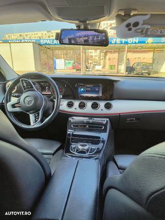 Mercedes-Benz E 220 d 4Matic 9G-TRONIC Avantgarde - 5