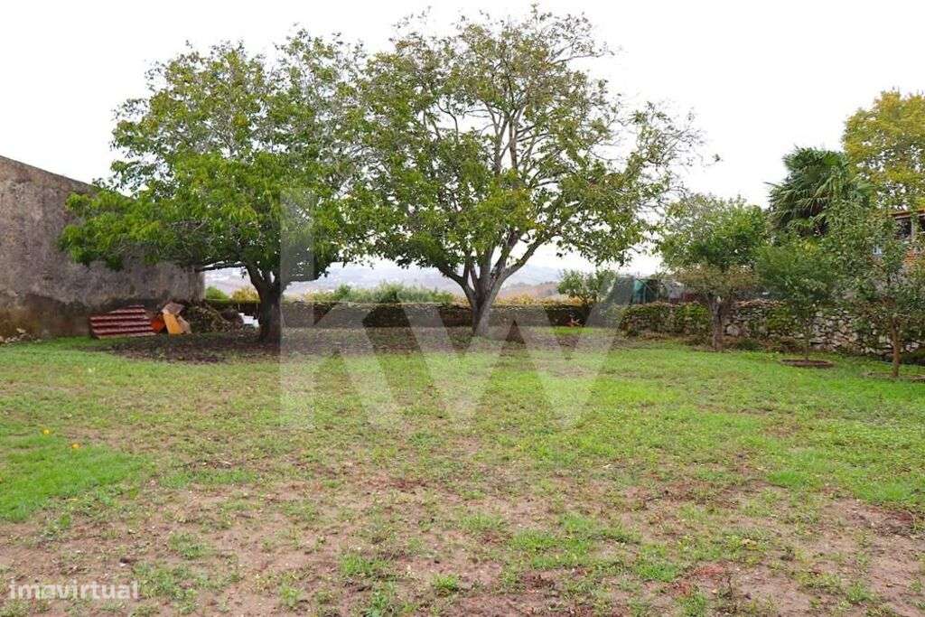 Terreno com 840m2 na aldeia da Ribaldeira, a 6 minutos de Torres Vedra - Grande imagem: 4/11