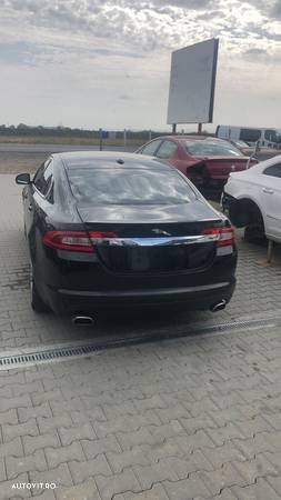 Dezmembram Jaguar XF 3.0 D 306DT an fabr. 2010 - 3