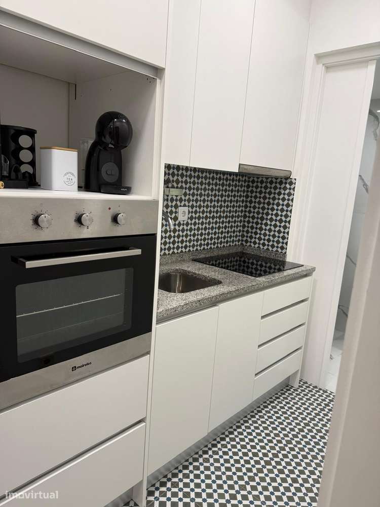 Aluga-se T1 no centro de Leça da Palmeira - Grande imagem: 3/6