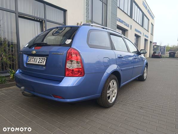 Chevrolet Nubira 1.8 Kombi CDX - 23