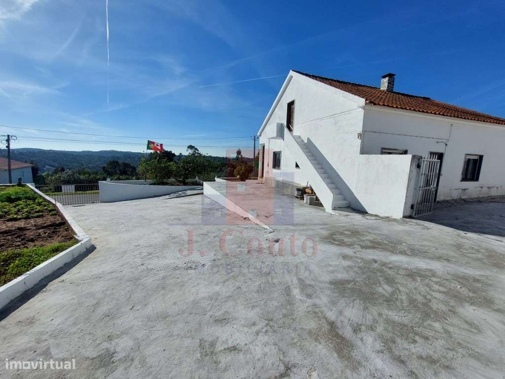 Moradia T3 em São Clemente, Alvorninha-21