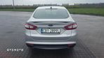 Ford Fusion 2.0 EcoBoost Titanium - 4