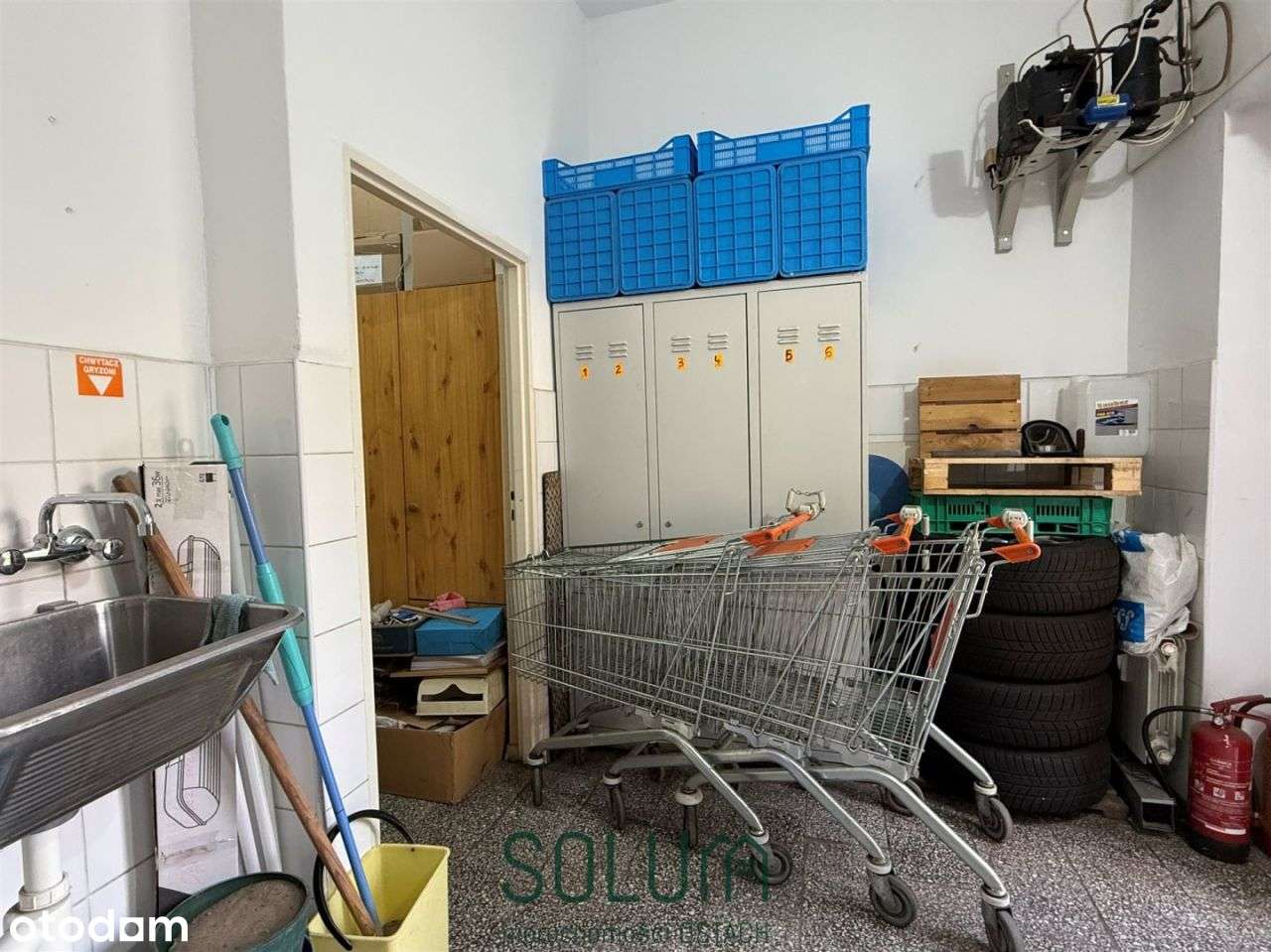 Lokal Użytkowy 60,70M2 Przylesie Leszno!-11