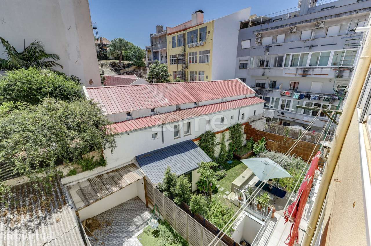 Apartamento de charme no coração de Lisboa.-16