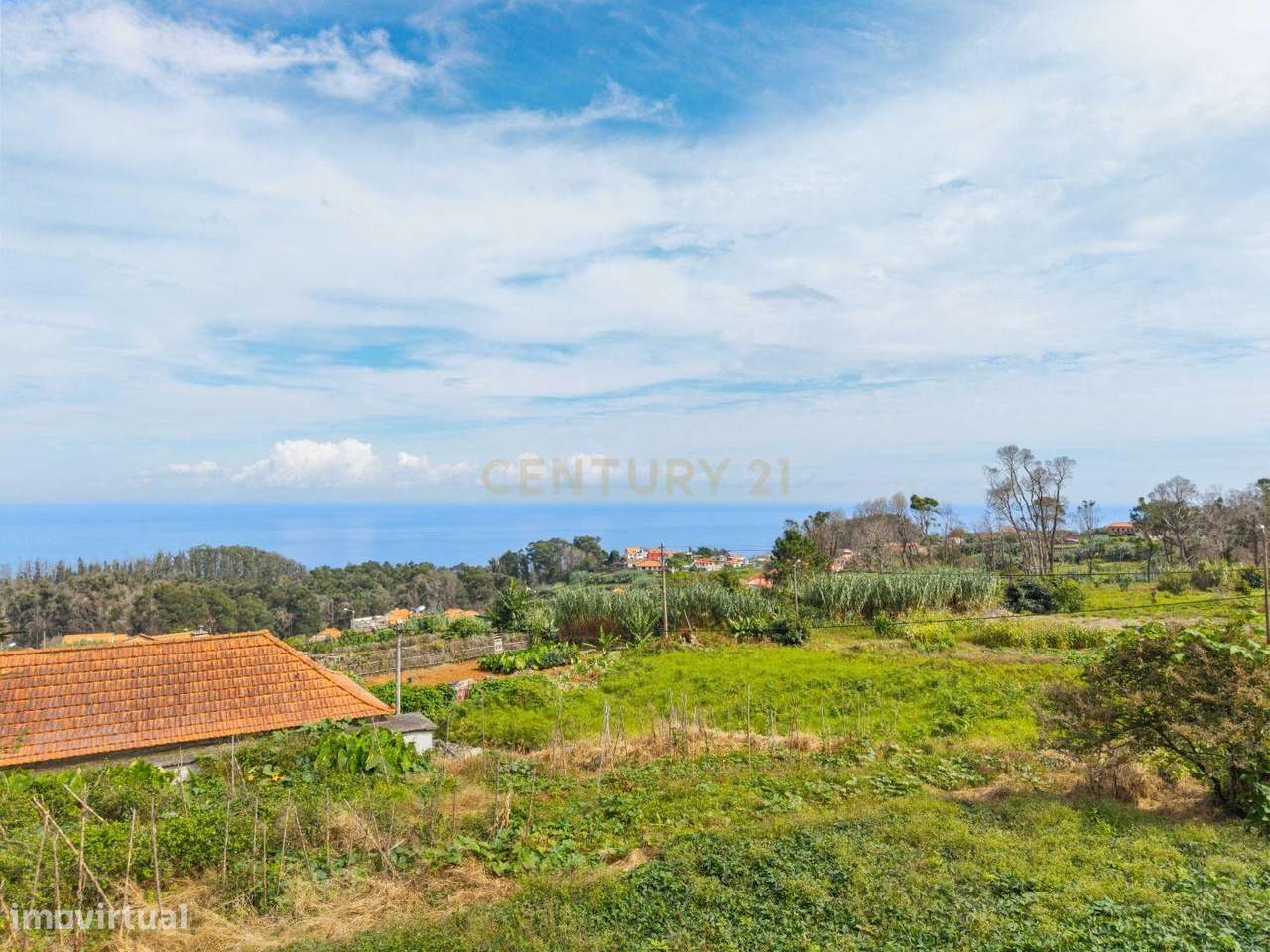 Oportunidade Única em Santa – Casa Tradicional para Reconstrução em Te-8