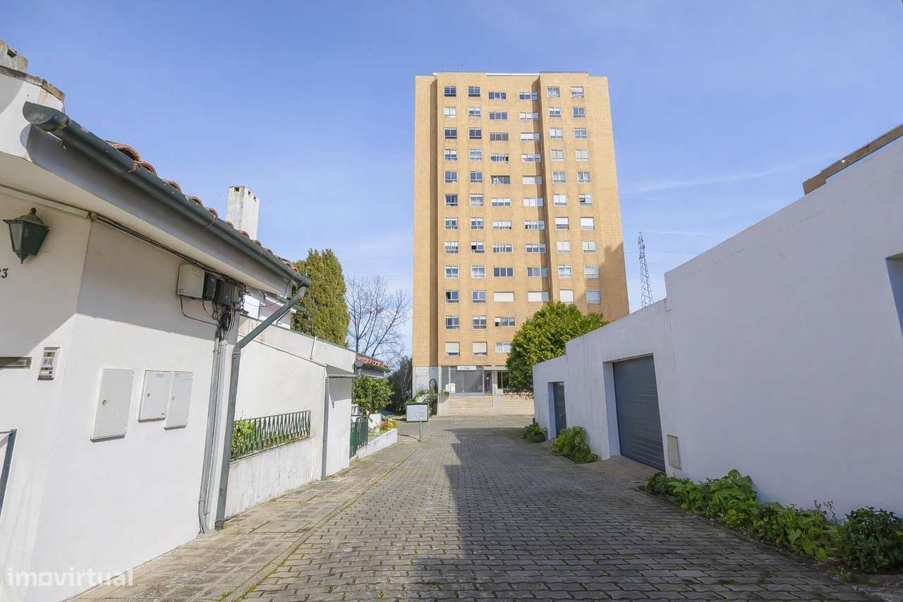 Apartamento T3 Totalmente Renovado em Gueifães – Excelente...-38