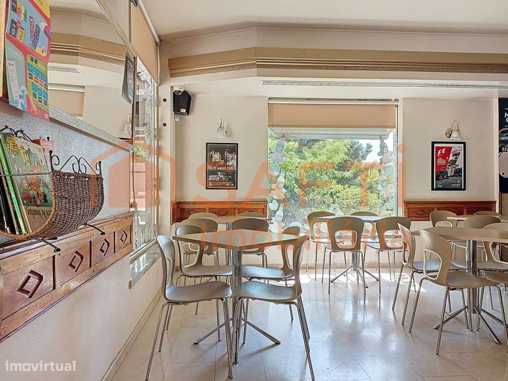 Padaria/pastelaria em operação - Grande imagem: 4/16