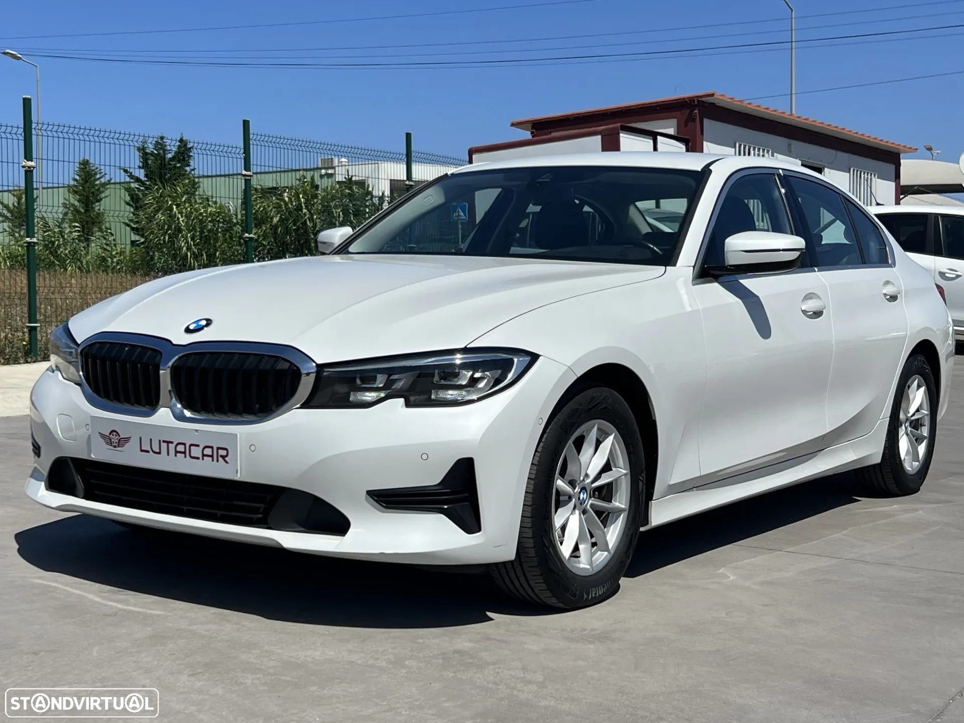 BMW 318 d Line Sport Auto - 14