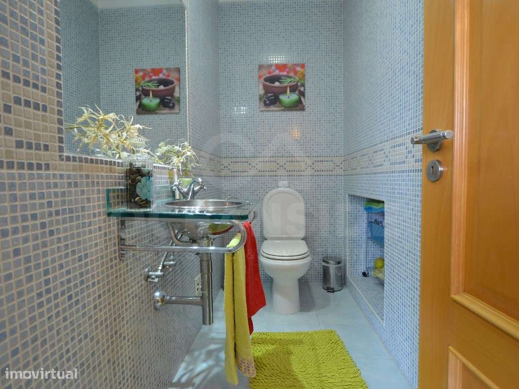 Moradia T4+2 com piscina na Urb. Lombas (São Domingos de Rana)-10