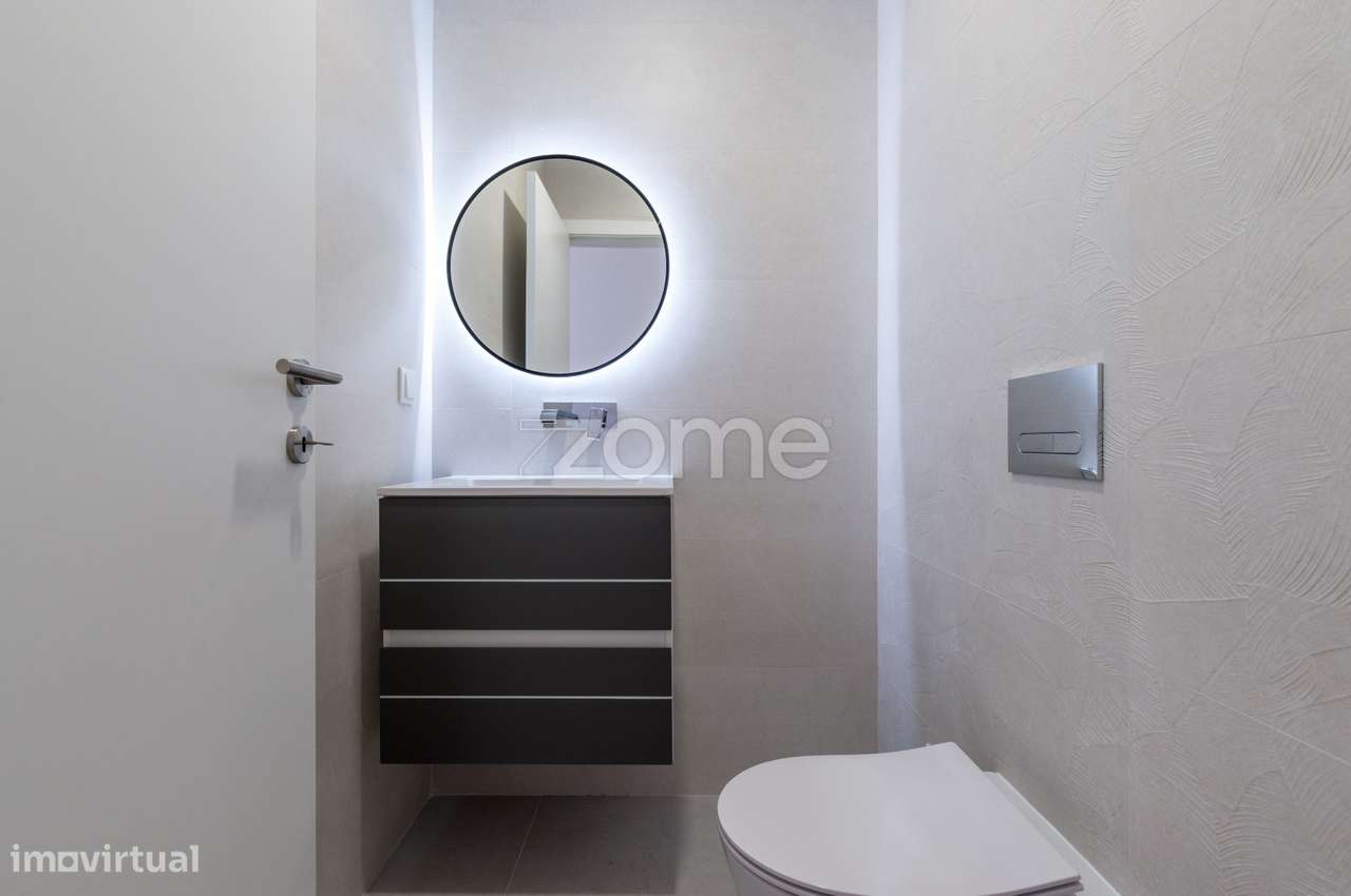 T3 Novo com varanda, parqueamento e arrecadação - Grande imagem: 5/29