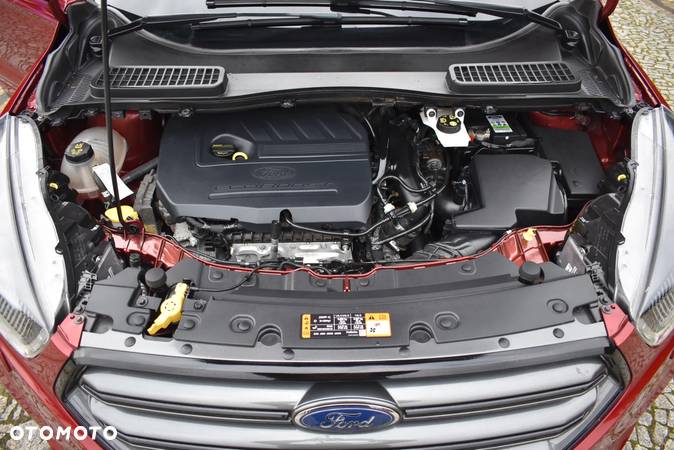 Ford Kuga 1.5 EcoBoost 2x4 ST-Line - 40