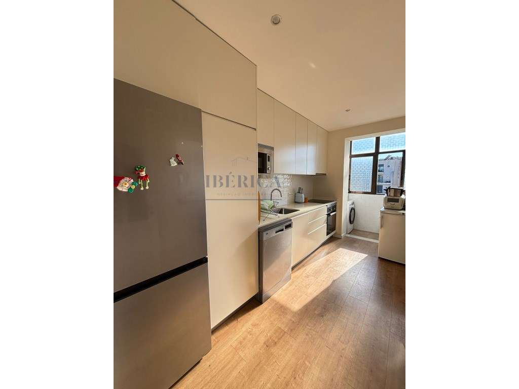 Apartamento T3 Renovado - São Félix da Marinha - 200 metros da prai...-5