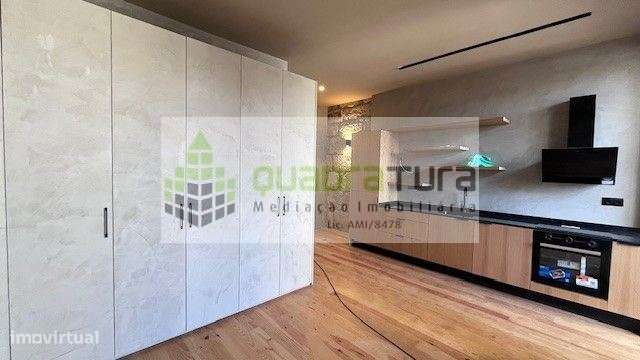 ESTÚDIO | C/ Terraço e Jardim | BONFIM-2