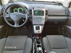 Toyota Corolla Verso - 23