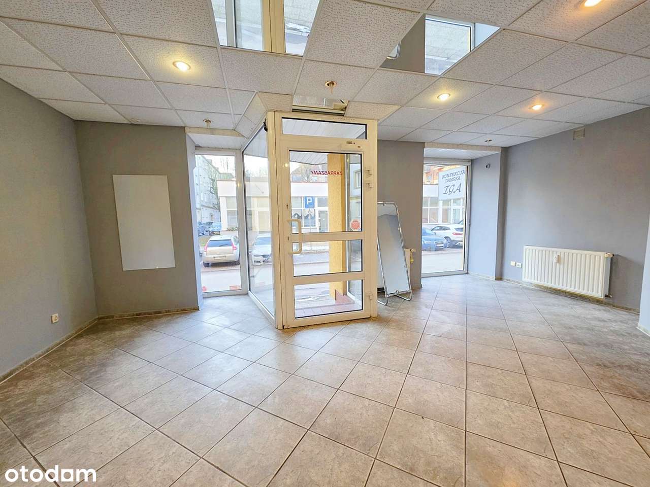 Parter, bezpośrednie wejście, duża witryna, Słowackiego / Zwycięstwa-8