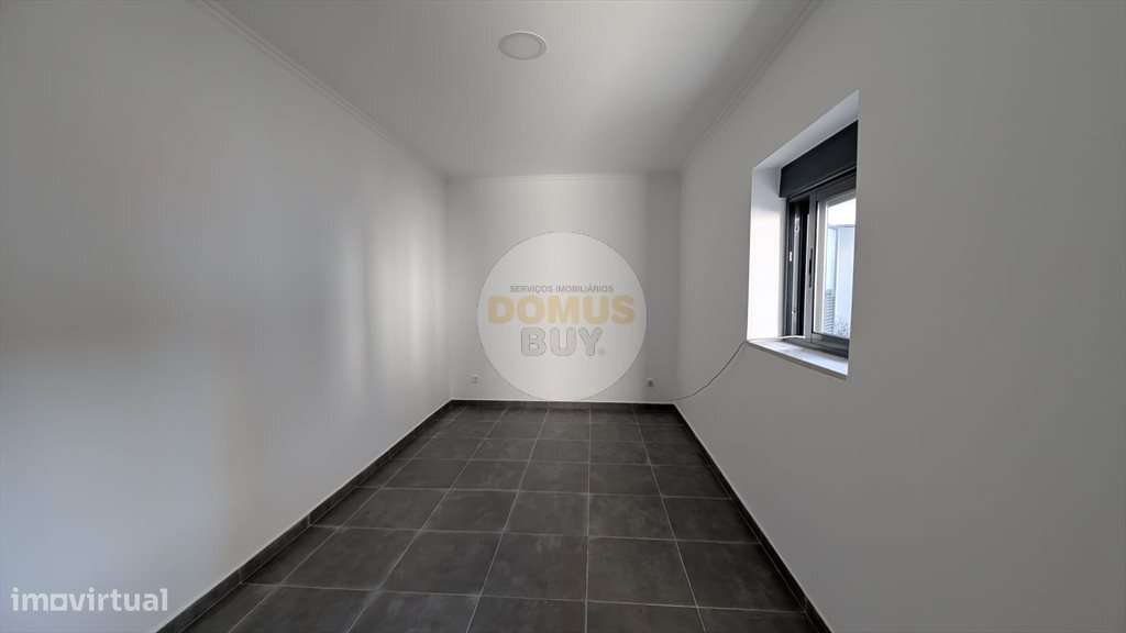 MORADIA TÉRREA T3 A ESTREAR | 2WCS  - BAIXA DA BANHEIRA-10