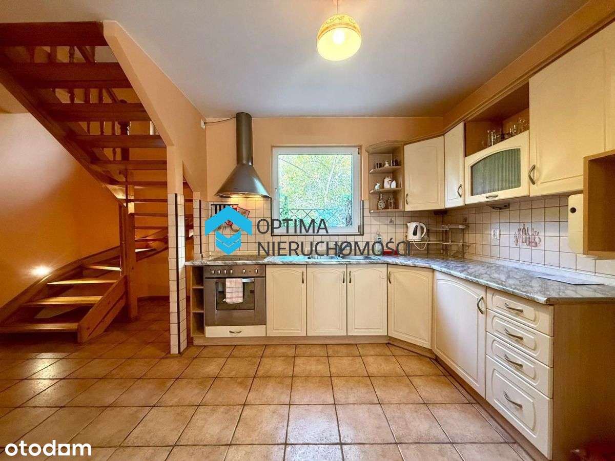 Dom w spokojnej dzielnicy Jeleniej Góry --8