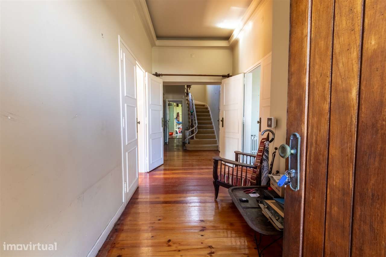 Moradia Estoril Cascais Vista Mar para renovar T6-57