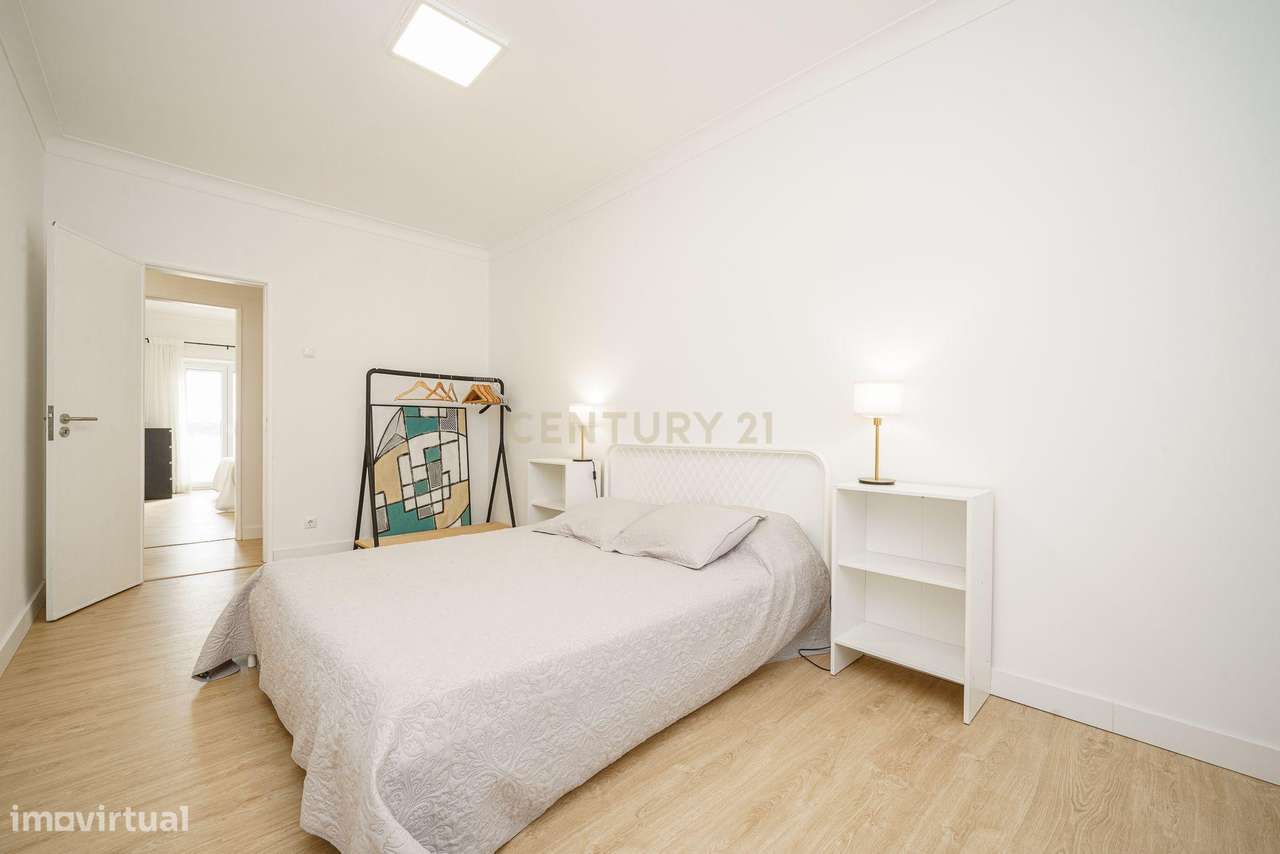 Apartamento T5 no Bairro do Liceu - Ideal para Famílias ou Investiment-9