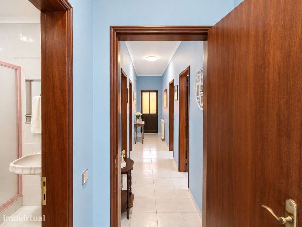 MORADIA 195 m² COM POTENCIAL PARA 2 HABITAÇÕES | PRÓXIMA DAS PRAIAS...-28