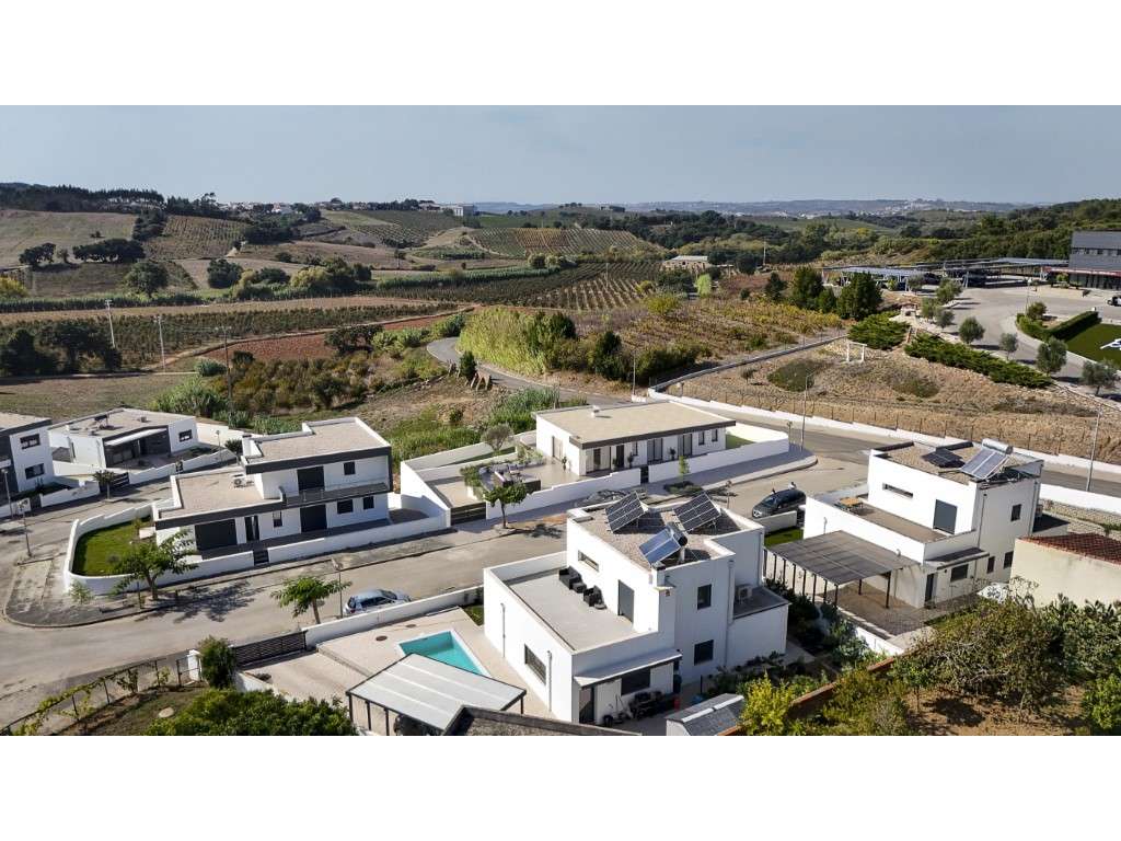 Moradia T3 em construção-27