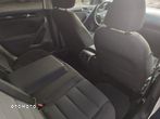 Volkswagen Golf 1.6 TDI BlueMotion Technology Comfortline - 31