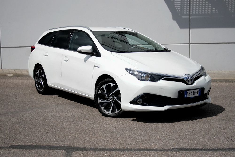 Toyota Auris II 2015