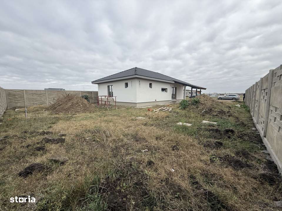 Casa individuala, 4 camere, 105 utili, 580 teren, Sanmihaiu Roman - Imagine principală: 5/19