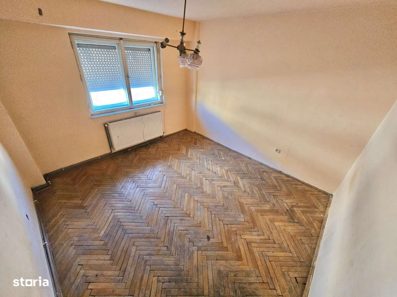 Apartament spatios in M16, Str.Aurora - Etaj III | Locatie de top-3