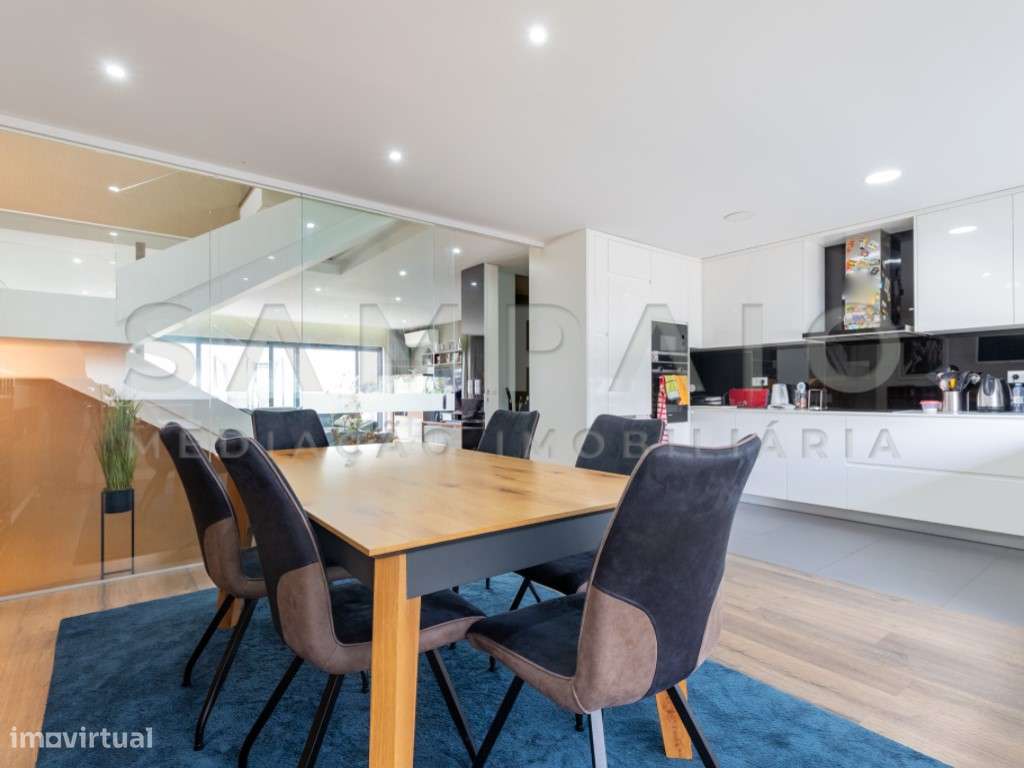 Moradia T3+1 em São Pedro da Cova-5