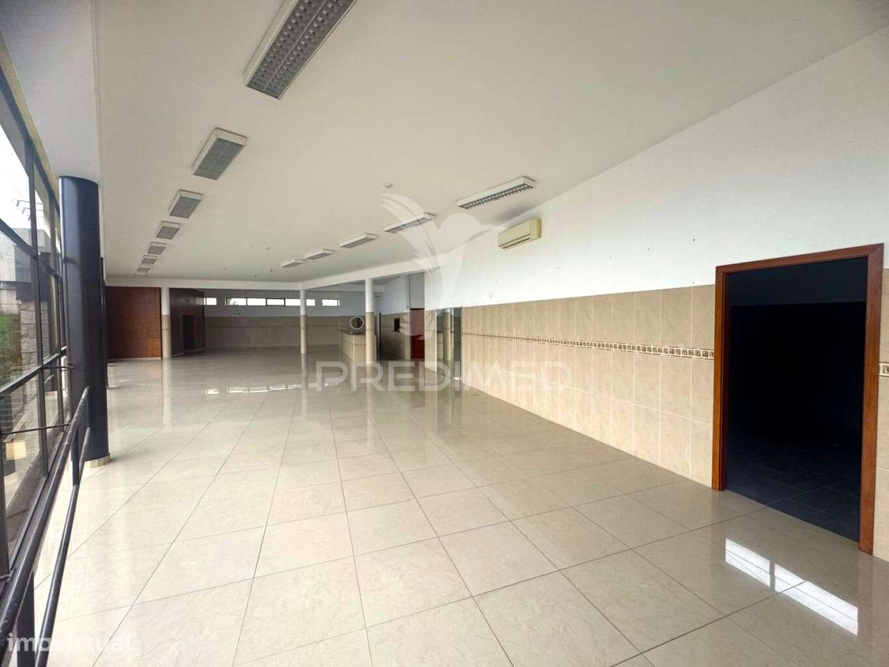 LOJA PARA ARRENDAR - PONTE GUIMARÃES - Grande imagem: 2/21